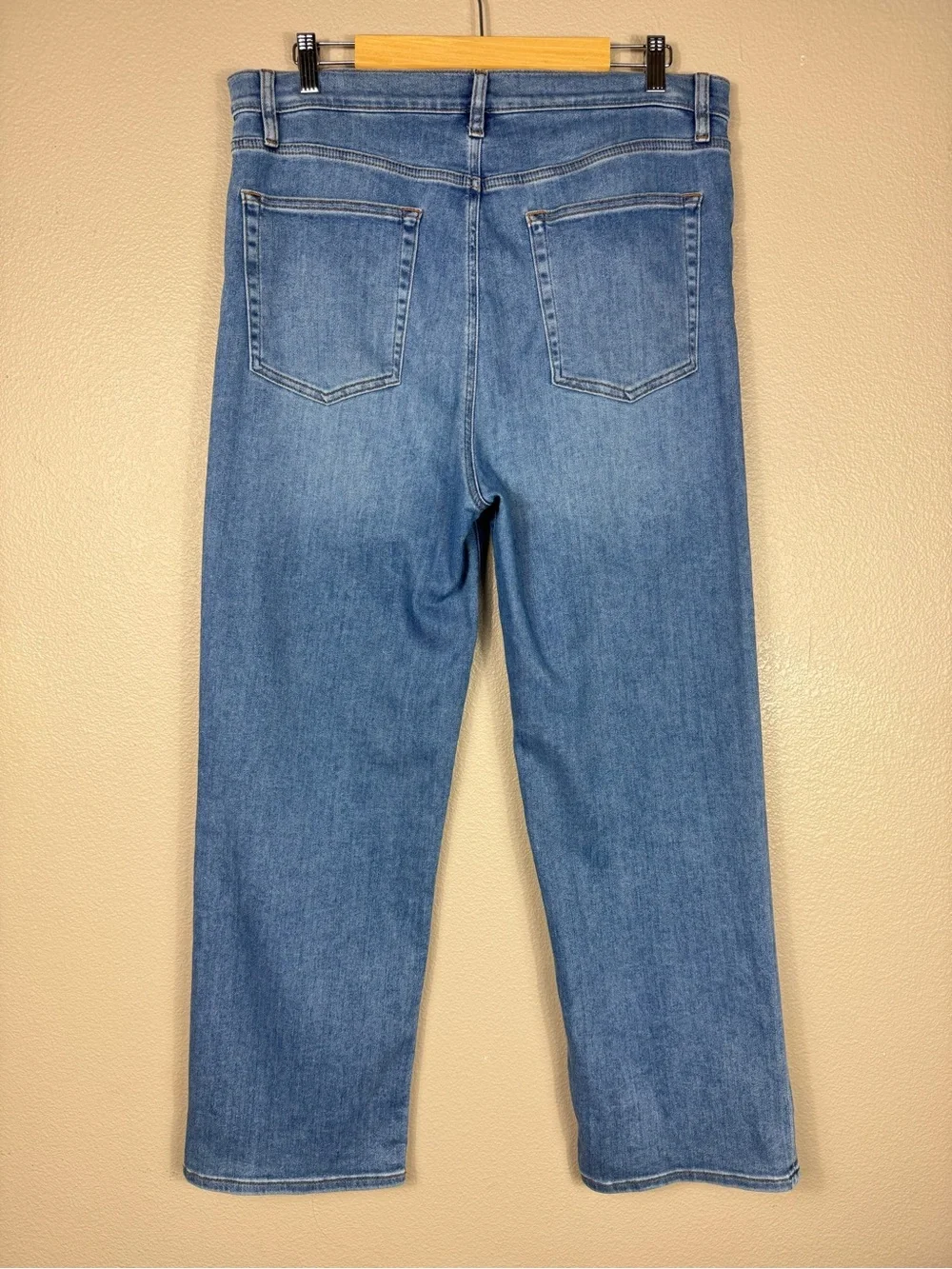 Frame Le Sleek Straight Jeans High Rise Straight Leg Denim EUC E - Picture 2 of 10